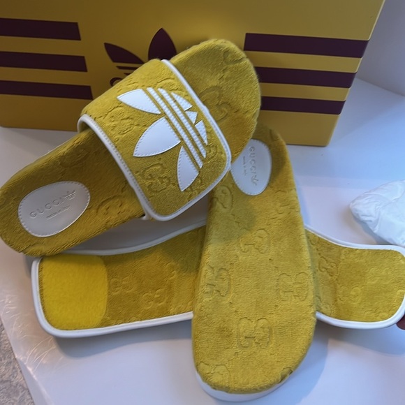 Gucci X Adidas magic sponge slides - Picture 4 of 5